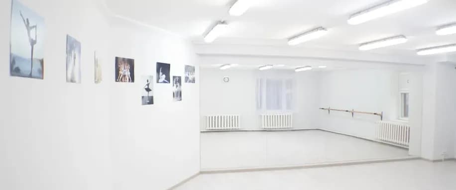 gallery slide