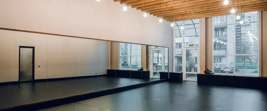 gallery slide