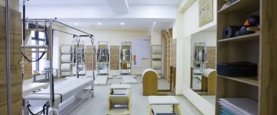 gallery slide