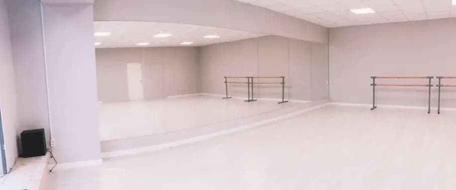 gallery slide
