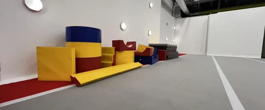 gallery slide