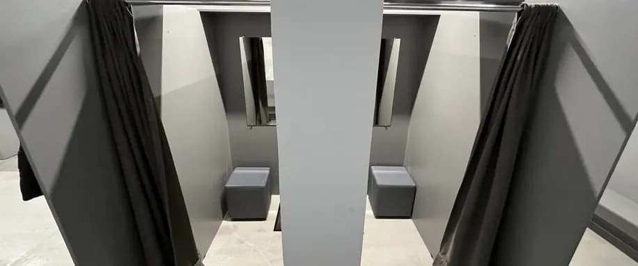 gallery slide