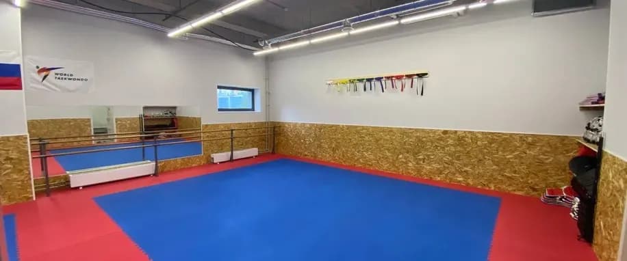 gallery slide