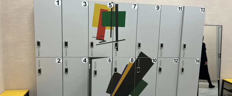 gallery slide