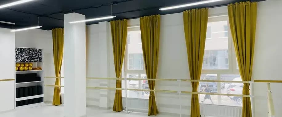 gallery slide